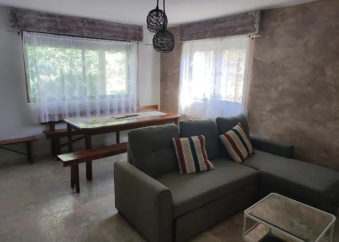 Entrecastanos 3* Rozas