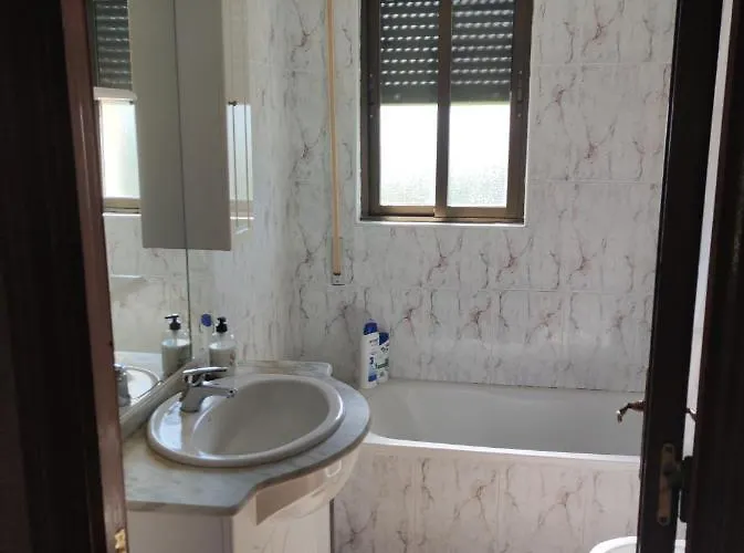 Hotel Entrecastanos Rozas